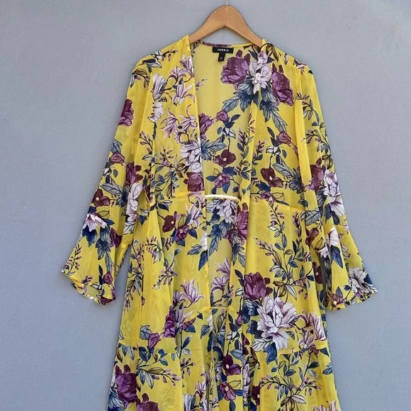 🎉5 for $45🎉 Torrid open top kimono women size M/L - Picture 2 of 8